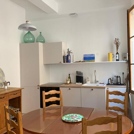 Superbe Appartement Familial En Coeur De Ville - Parking - Petit Dej Sur Demande La Ciotat Esterno foto