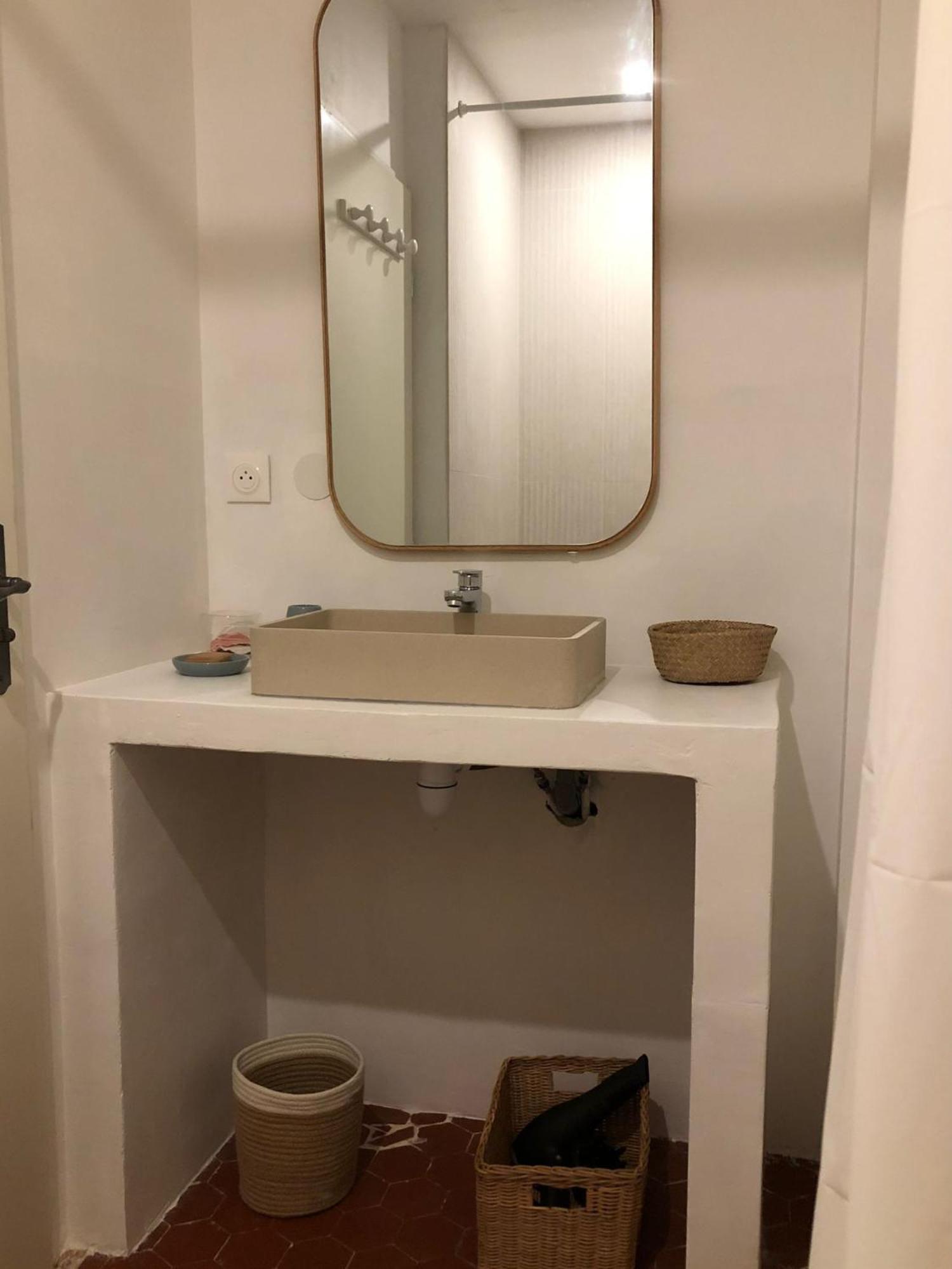 Superbe Appartement Familial En Coeur De Ville - Parking - Petit Dej Sur Demande La Ciotat Esterno foto